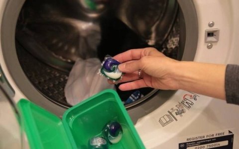 PERSIL Power 45 Bars Universal Tabletki kapsułki do prania skuteczne