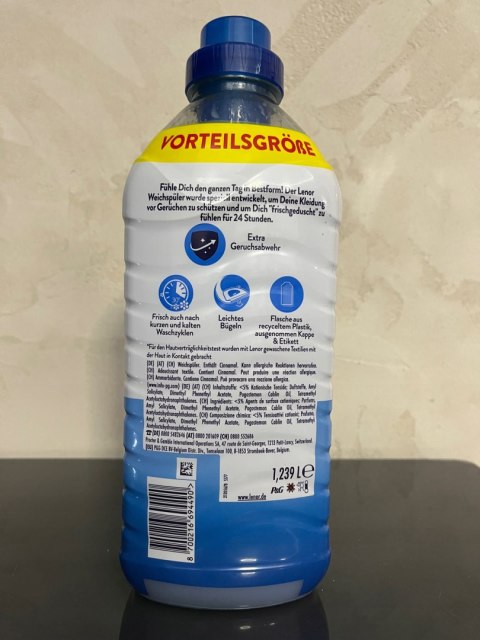 LENOR Płyn do płukania April Niebieski 1,239L