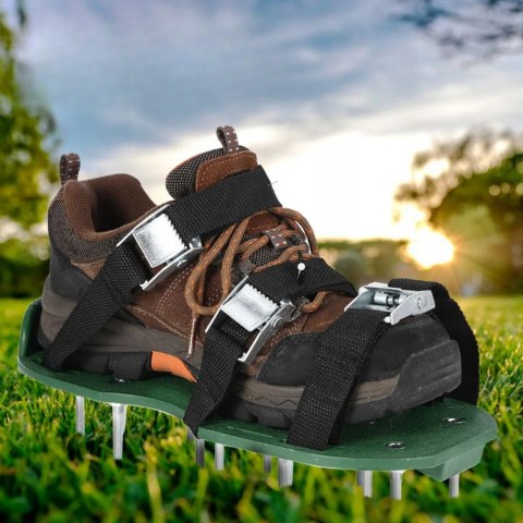 AERATOR WERTKULATOR AREATOR DO NAPOWIETRZANIA TRAWNIKÓW DUŻE KOLCE na buty