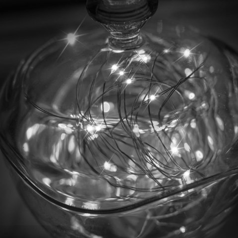 LAMPKI DRUCIKI 50 LED ZIMNY BIAŁY ŚWIATEŁKA ŚWIĄTECZNE CHOINKOWE NA BATERIE