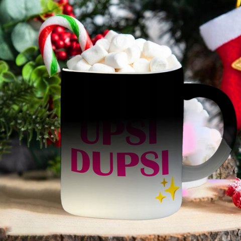 ŚWIĄTECZNY KUBEK I SKARPETKI ZESTAW NA PREZENT WZÓR UPSI DUPSI