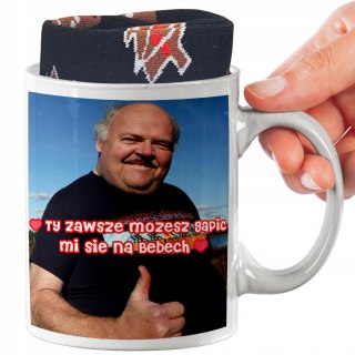 ŚWIĄTECZNY KUBEK I SKARPETKI ZESTAW NA PREZENT WZÓR GAPISZ MI SIĘ NA BEBECH