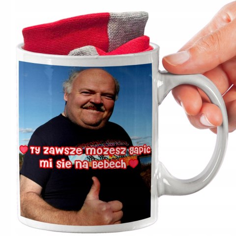 ŚWIĄTECZNY KUBEK I SKARPETKI ZESTAW NA PREZENT WZÓR GAPISZ MI SIĘ NA BEBECH