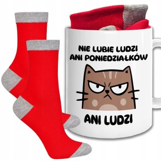 ŚWIĄTECZNY KUBEK I SKARPETKI ZESTAW NA PREZENT WZÓR NIE LUBIĘ LUDZI