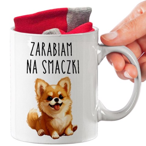 ŚWIĄTECZNY KUBEK I SKARPETKI ZESTAW NA PREZENT WZÓR ZARABIAM NA SMACZKI