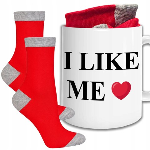 ŚWIĄTECZNY KUBEK I SKARPETKI ZESTAW NA PREZENT WZÓR I LIKE ME