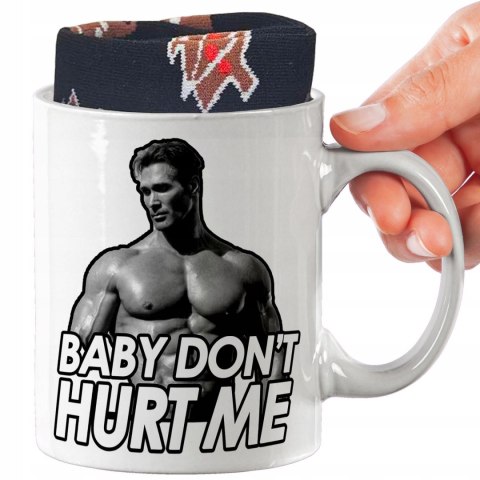 ŚWIĄTECZNY KUBEK I SKARPETKI ZESTAW NA PREZENT WZÓR PDM MIKE O'HEARN 01