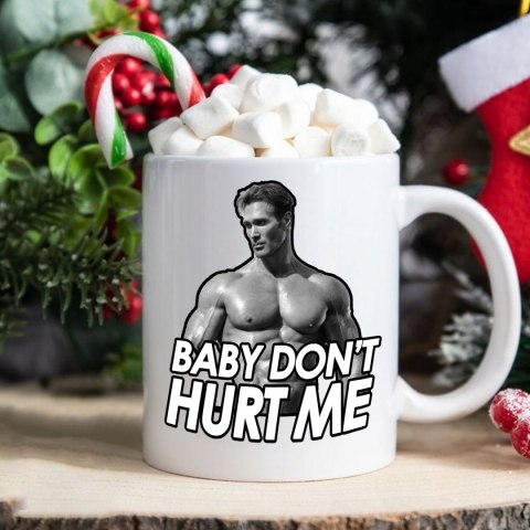ŚWIĄTECZNY KUBEK I SKARPETKI ZESTAW NA PREZENT WZÓR PDM MIKE O'HEARN 01