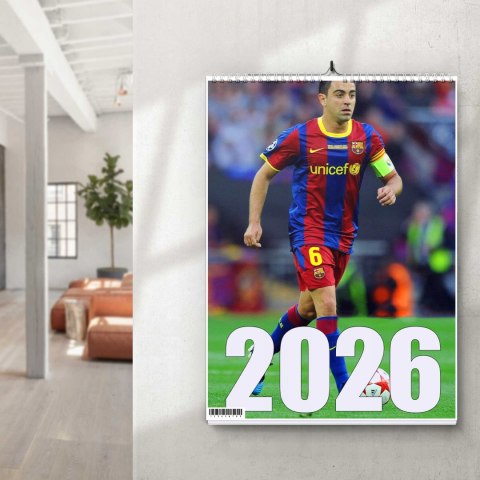 KALENDARZ XAVI HERNANDES 13 ZDJĘĆ NA ŚCIANĘ A4 ŚWIĘTA NIEDZIELE HANDLOWE