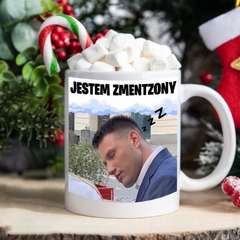 ŚWIĄTECZNY KUBEK I SKARPETKI ZESTAW NA PREZENT JESTEM ZMENTZONY MENTZEN